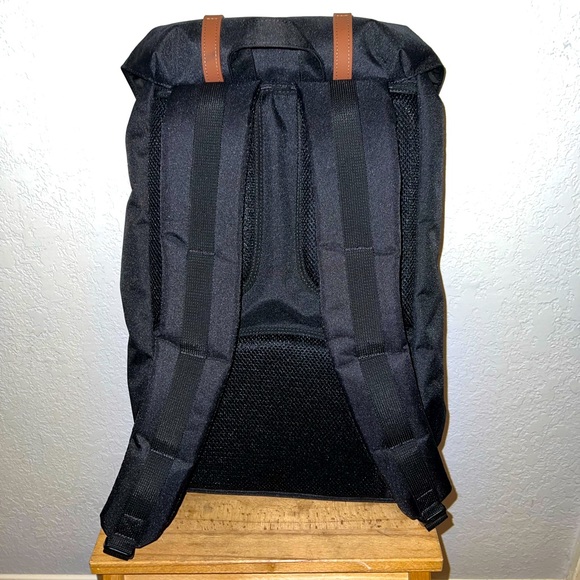 SOLD | Like New Herschel Little America Backpack - Picture 5 of 6